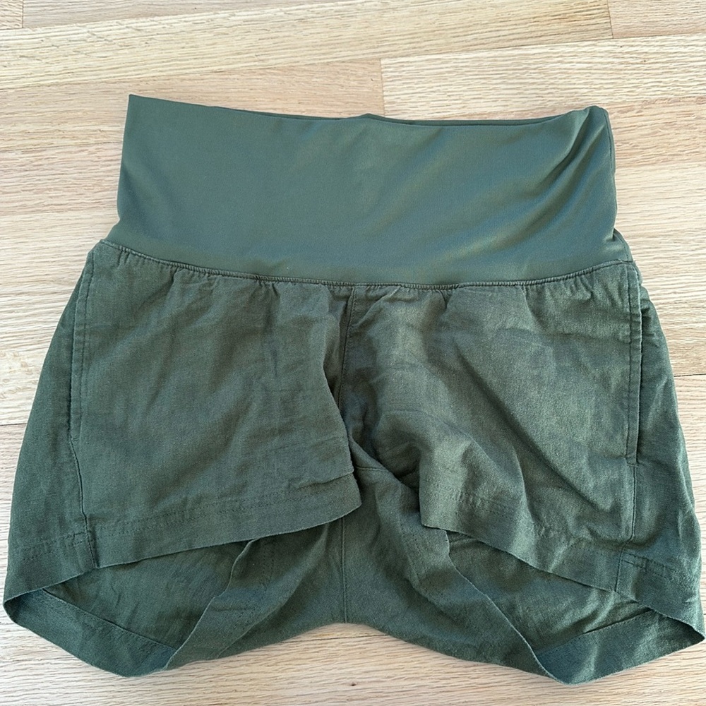 Old Navy Maternity Shorts